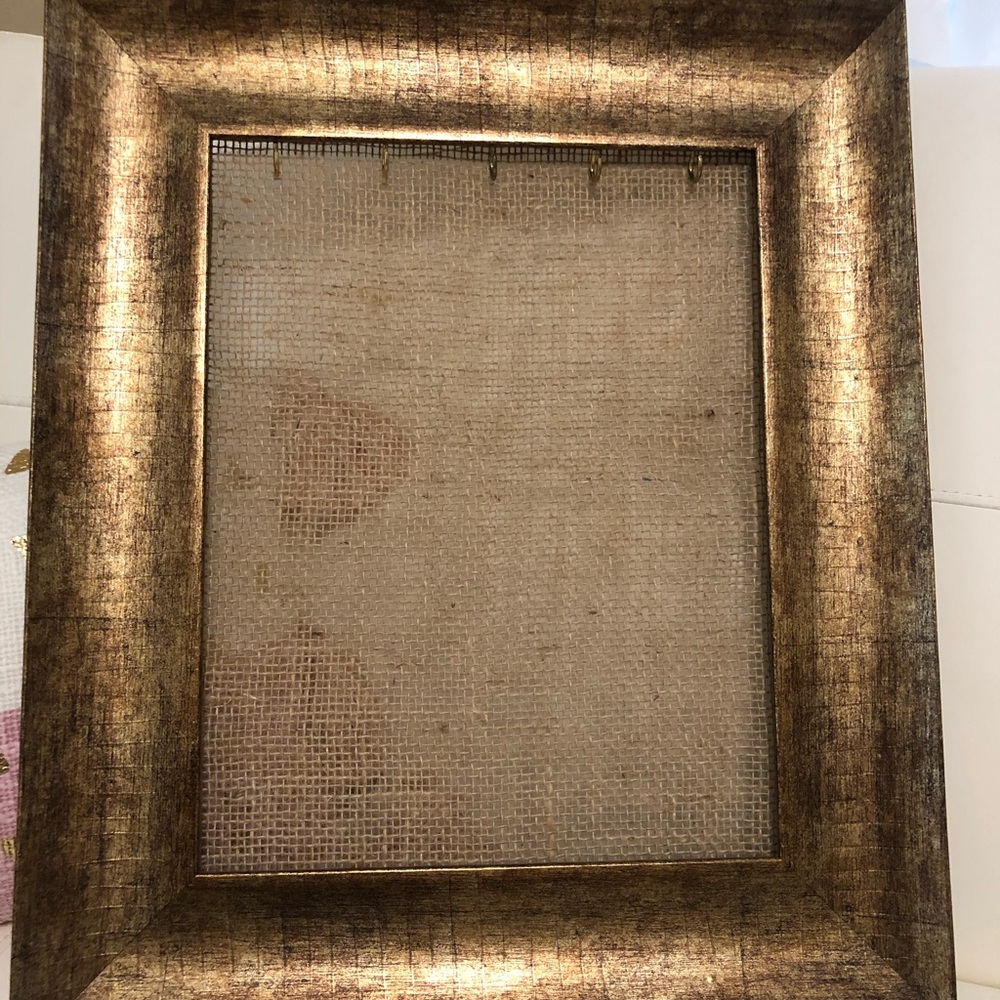 Framed Jewelry Hanger